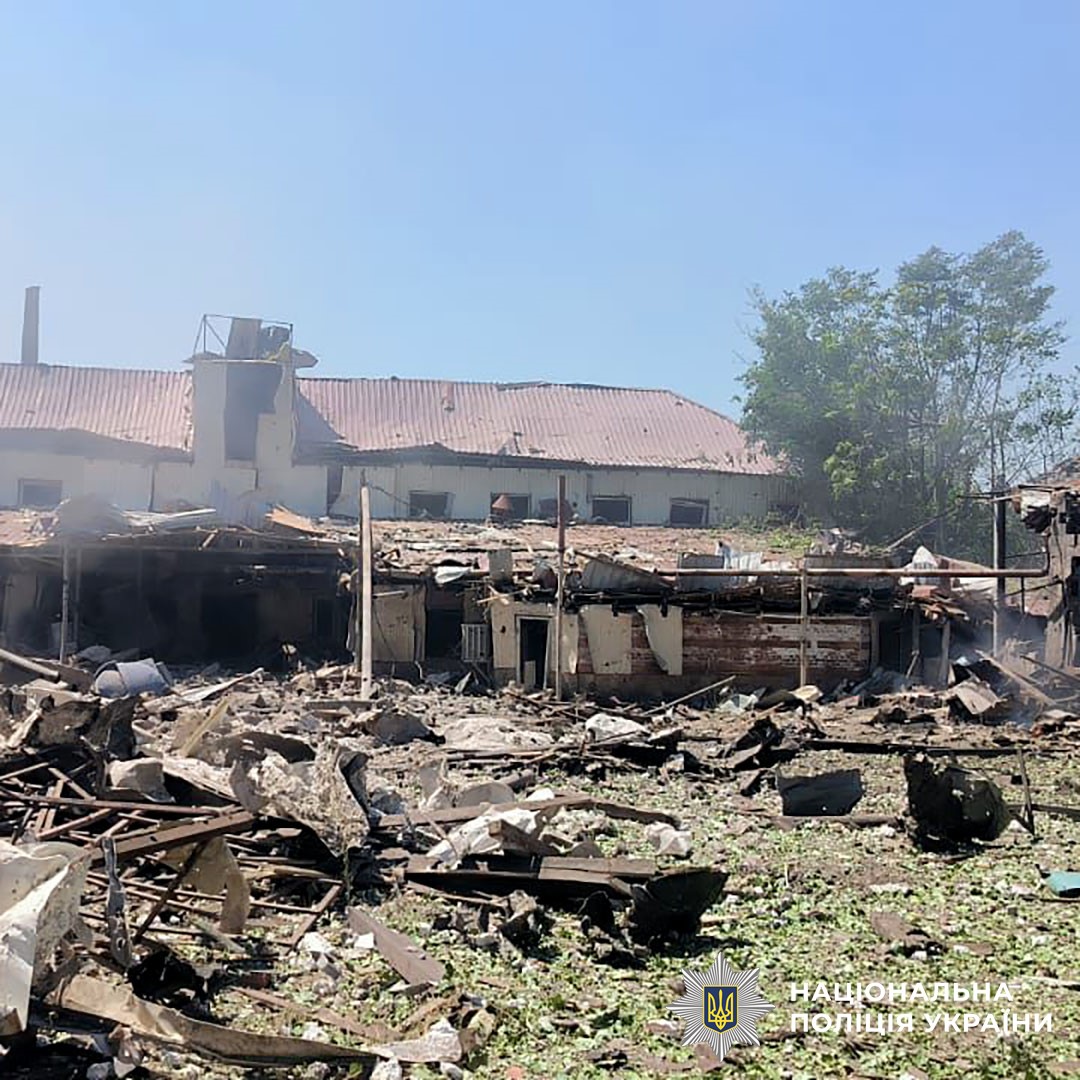Двоє поранених, понад 60  руйнувань за добу на Донеччині