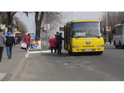 Мариупольцы все чаще жалуются на работу водителей маршруток