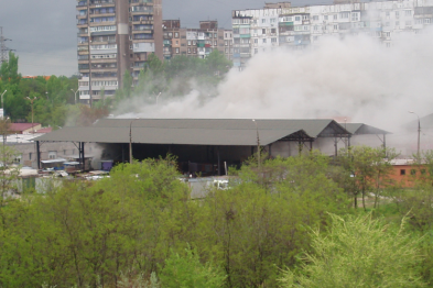В Мариуполе произошёл пожар на рынке "Славутич"