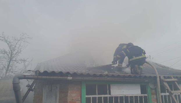 Рятувальники гасили пожежу в Костянтинівській громаді