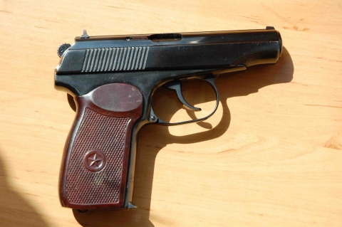 Потерявшего пистолет в секторе "Мариуполь" военнослужащего осудили на 1 год