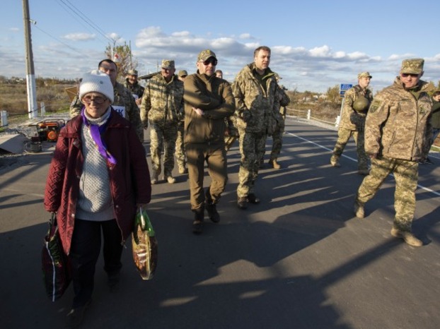 На Донбассе приостановлен пропуск через КПВВ из-за вспышки коронавируса