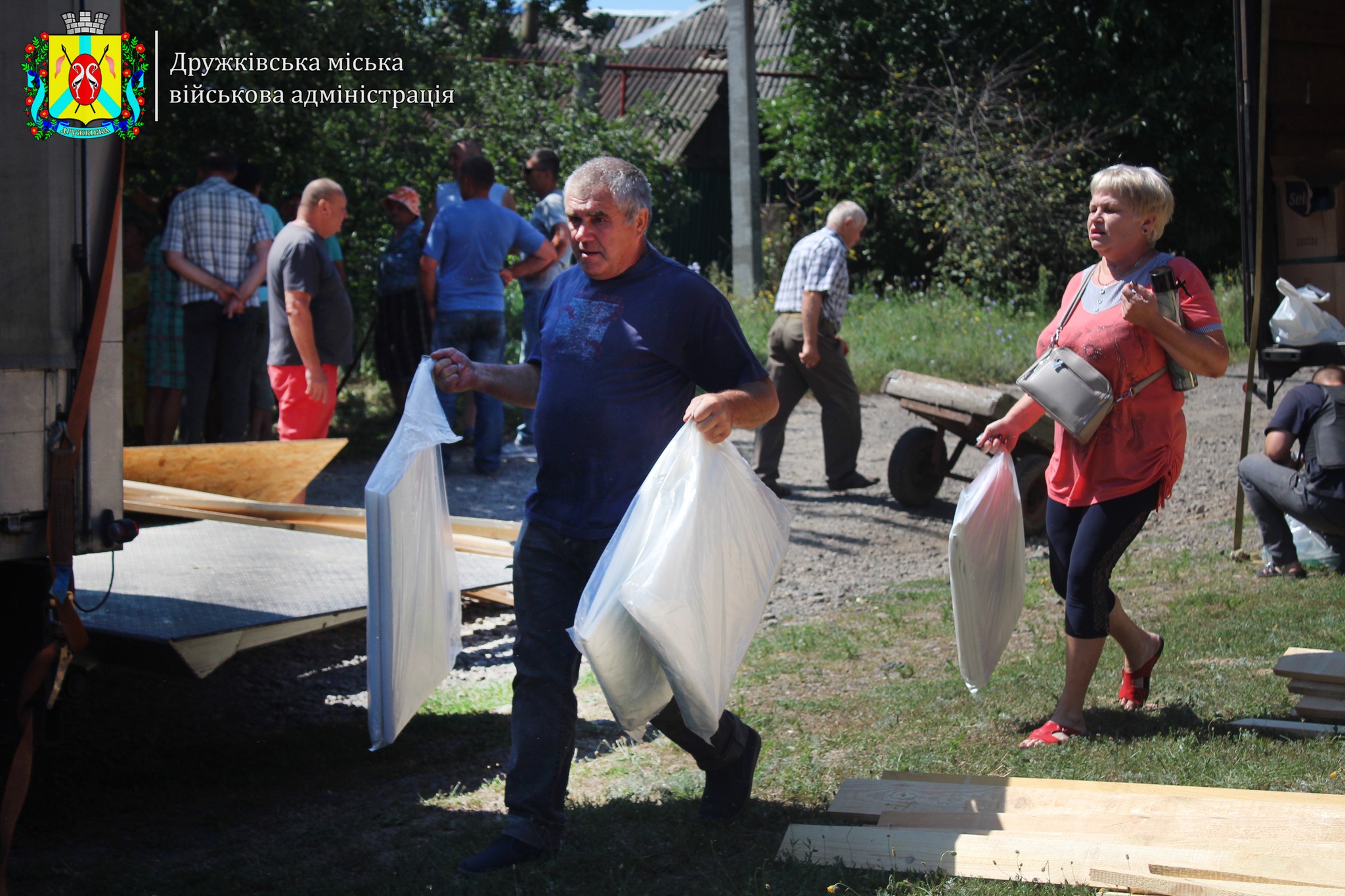 Будівельні набори отримали 30 домогосподарств Дружківки