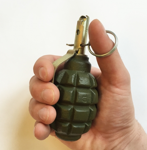 Взрывоопасный гражданин. Житель Славянска носил с собой гранату