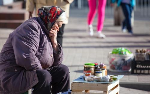 Уровень бедности в Украине — 51%