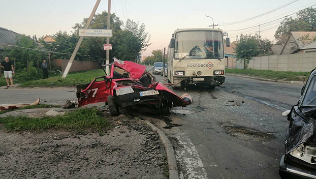 Две смерти унесло ДТП в Покровске