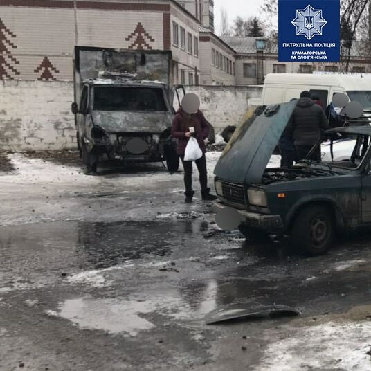 В Краматорске загоревшееся авто врезалось в легковушку