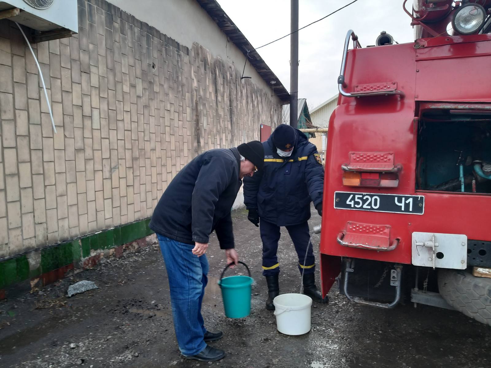 ЧС в Торецке: Как город справляется с проблемой водоснабжения