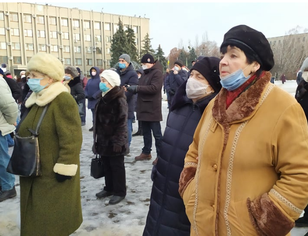 В Славянске проходит акция протеста против повышения тарифов