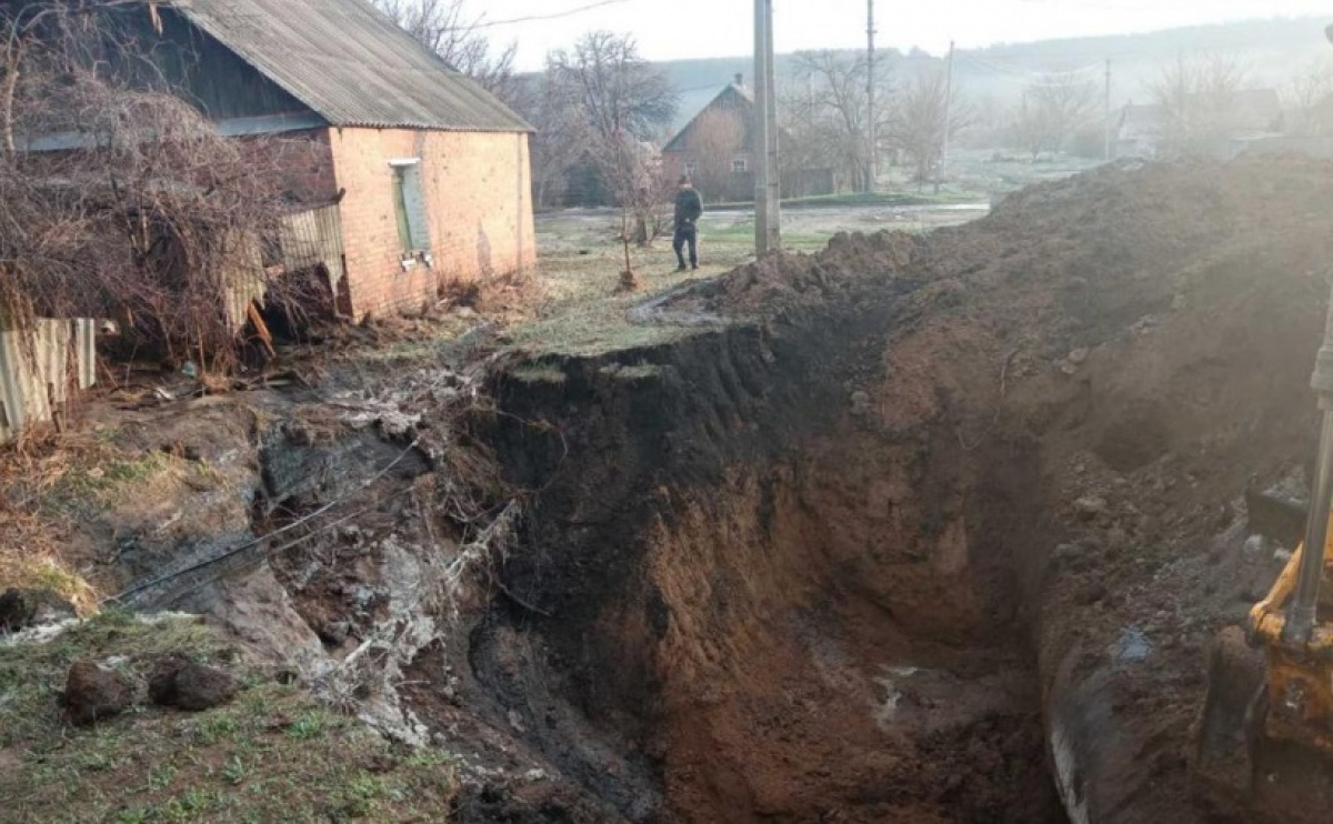 30 домов оказались подтоплены из-за аварии на Втором донецком водоводе