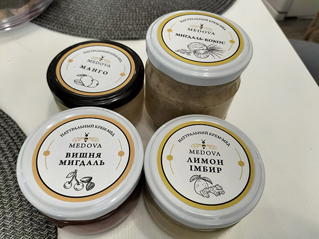 крем-мед в баночках из Бахмута