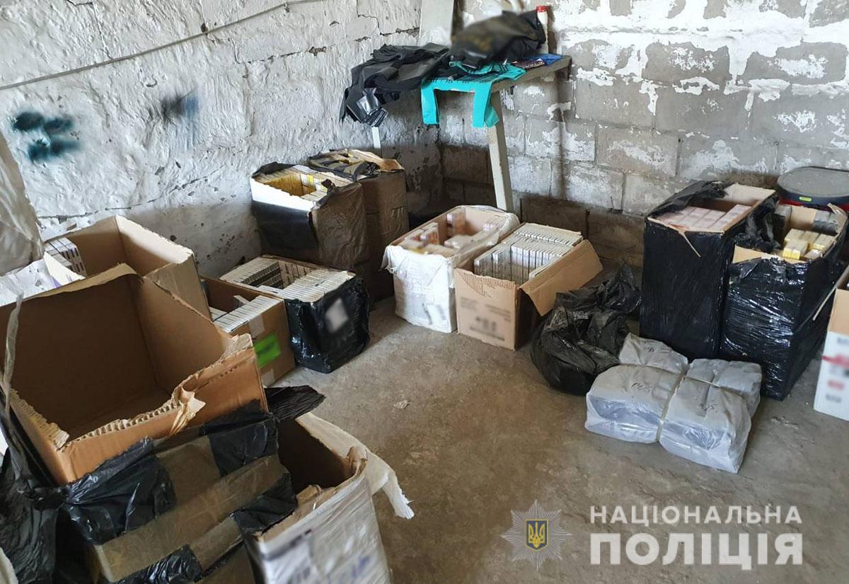 Полиция изъяла контрафактных сигарет на миллион гривен в Мариуполе