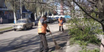 В Доброполье ведутся работы по благоустройству города 