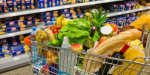 В Польше снизят цены на топливо и продукты