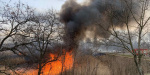 В Константиновке произошел масштабный пожар рядом с газовой трубой