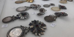 Музей Мариуполя получил от коллекционера медальоны 19 века