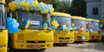 Школы из прифронтовой зоны Донетчины получили новые автобусы