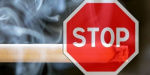 В Украине запретят курить в общественных местах