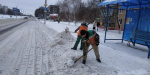 Краматорские коммунальщики борются со снегом
