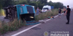 Автобус перевернулся на трассе в Луганской области: есть пострадавшие