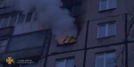 В Мариуполе горела квартира в многоэтажном доме — видео
