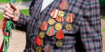 Благотворители и хоккеисты поздравили с Днем Победы ветеранов Константиновской ОТГ
