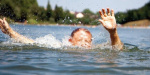 Двое детей утонули на водоемах в Донецкой области на выходных