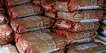 Для жителей Луганской области колбаса доступнее, чем гречка