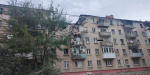 Удар по 5-поверхівці у Дружківці: обвалився дах будинку