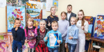 В Дружковке Фонд Бориса Колесникова подарил сертификаты учебным заведениям