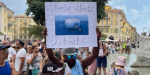 Во Франции люди вышли на демонстрации против вакцинации