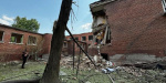 Пряме влучання по будівлі в Покровську: п'ятеро поранених