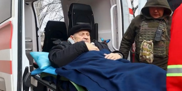 Під дронами й артобстрілами: поліція евакуювала мешканців Дружківської громади