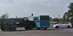В Славянске военный грузовик протаранил маршрутку