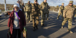 На Донбассе приостановлен пропуск через КПВВ из-за вспышки коронавируса